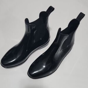 Lauren Ralph Lauren Glossy Black Ankle Boots